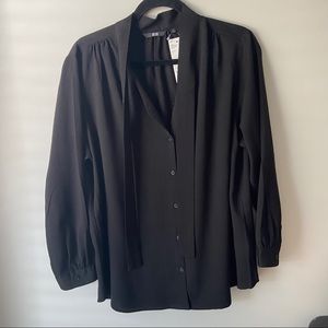 Black Uniqlo Tie Blouse / Women’s Large